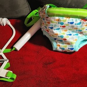 Infant doorway jumper